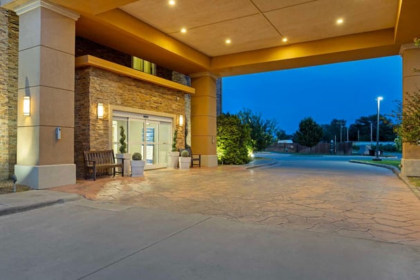 Exterior Entrance - Nighttime