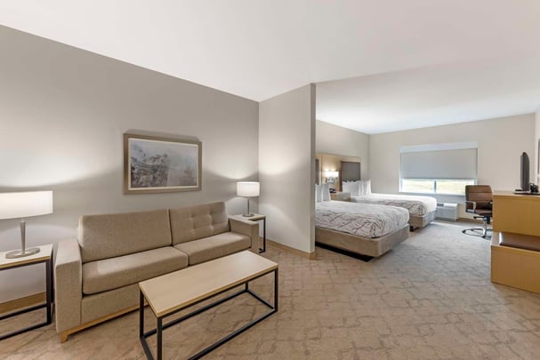 ADA Double Queen Suite