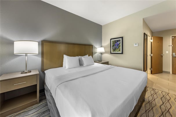 BW Plus Pauls Valley KSNS