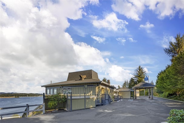 BW Florence OR Exterior