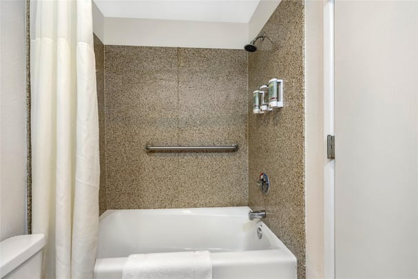 BW Florence OR KingNPBalconyRiverview