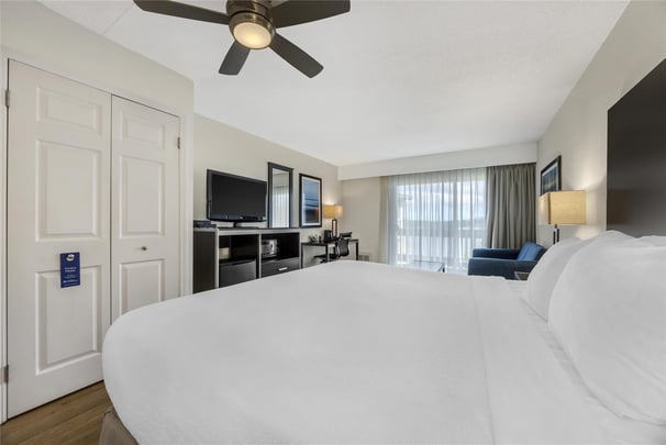 BW Florence OR KingNPBalcony