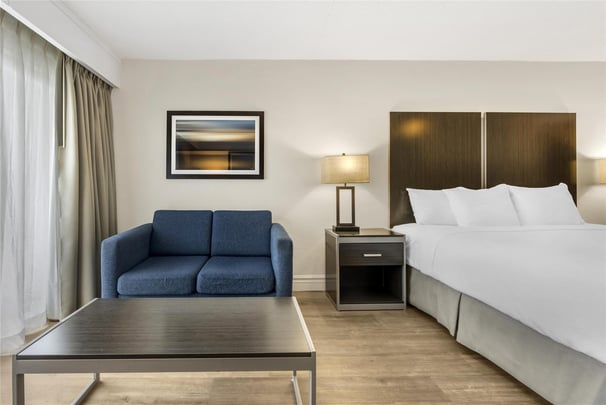 BW Florence OR KingNPBalcony