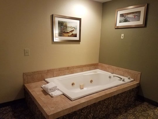 Spa Deluxe Suite