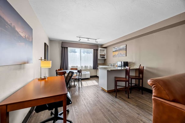 BW GrantsPass OR MasterSuite