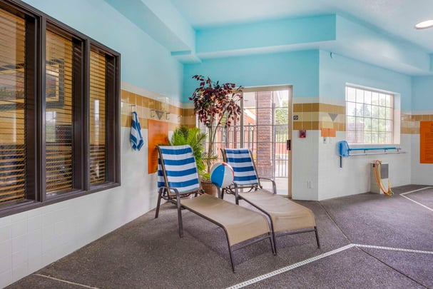 Indoor Pool / Hot Tub
