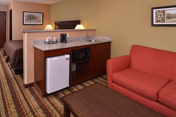King Suite With Wet Bar