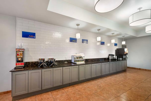 BW WhiteCity Oregon Breakfast