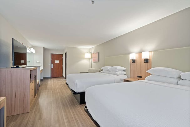 Double Queen Guestroom BWLO