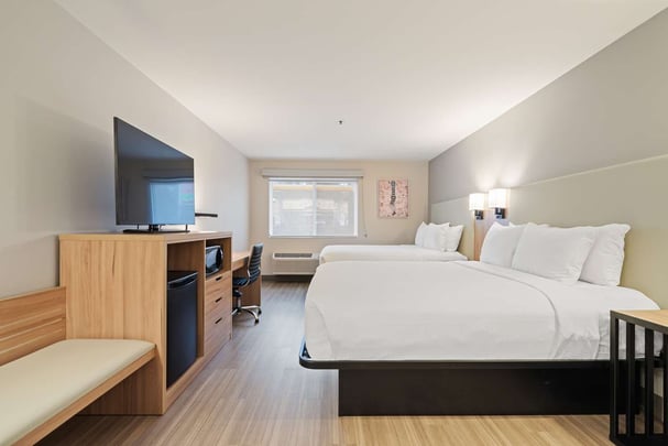 Double Queen ADA Guestroom BWLO