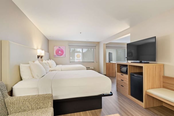 Family Room Guestroom BWLO