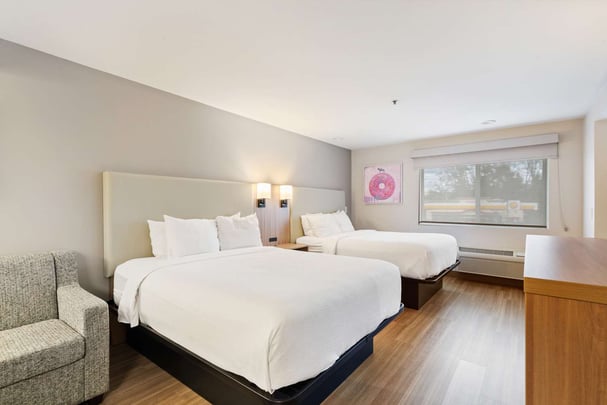 Family Room Guestroom BWLO