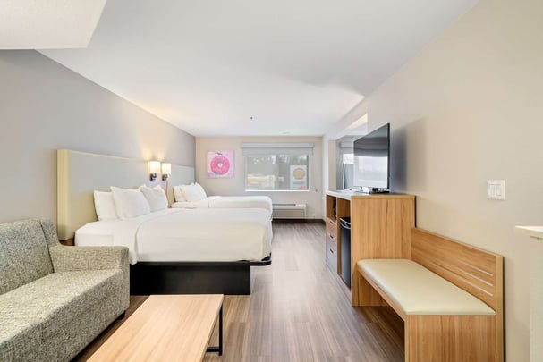 Family Room Guestroom BWLO