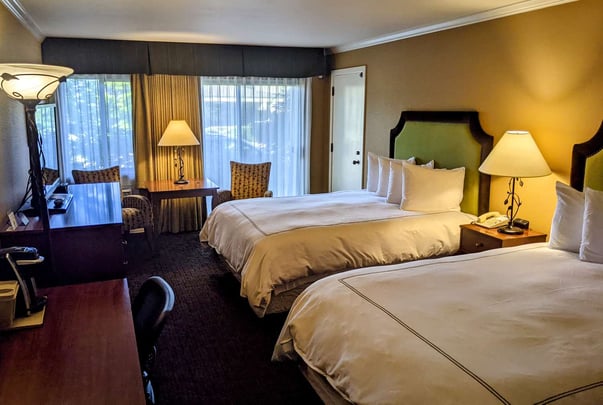 Deluxe 2 Queen Patio