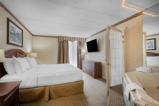 King Suite Living Room