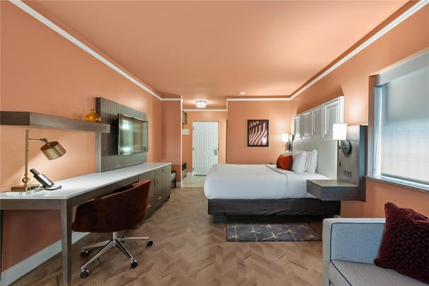 Inn at Lewisburg King RM