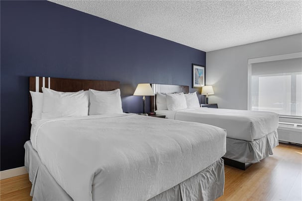 2 Queen Bed Room Pet Friendly