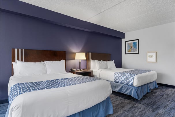 2 Queen Bed Room Large Room