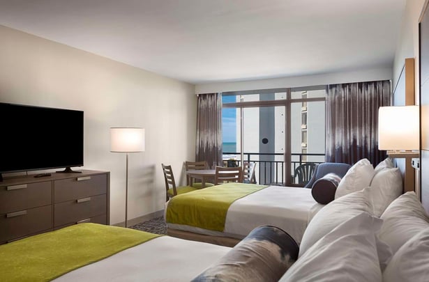 2 Queen Guestroom with Balcony and Kitchenette