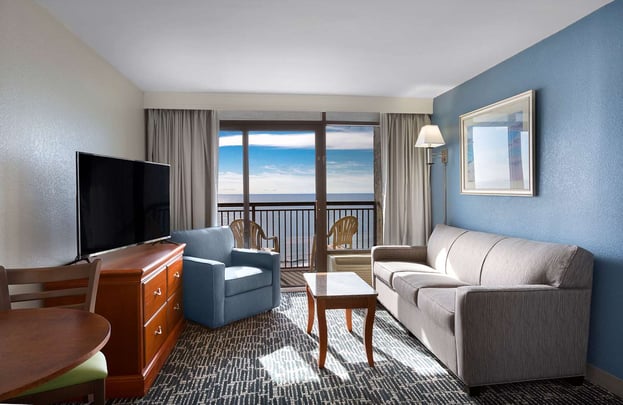 Oceanfront Suite with Double Beds and Full Kitchen