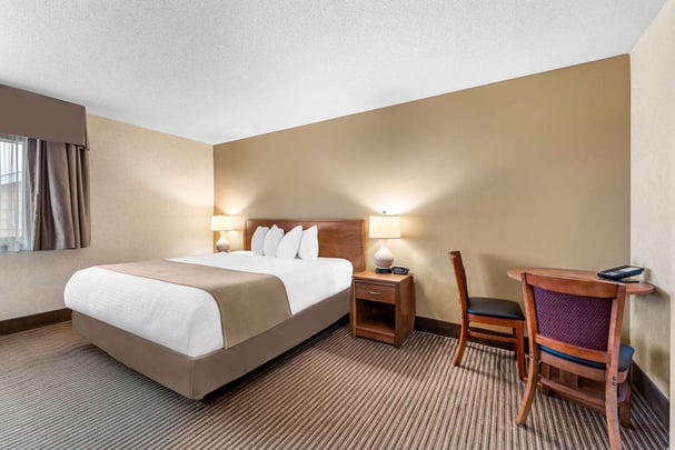 King Suite Sitting Area