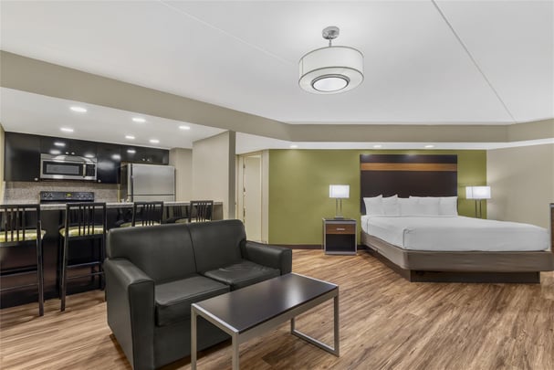 BW PigeonForge TN SAAPQ