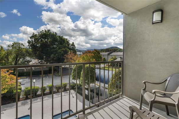 BW PigeonForge TN WQQSOF