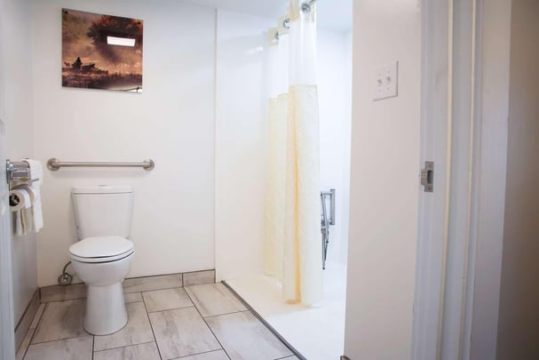 ADA Queen Room Bath - Serenity
