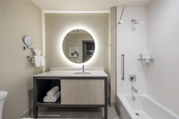 Double Queen Kitchen