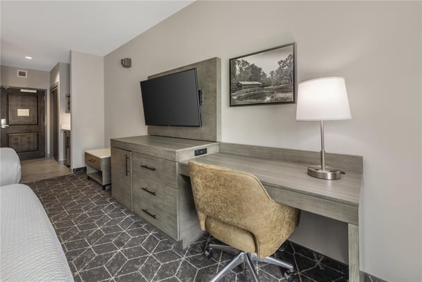 Double Queen Walk-in Shower