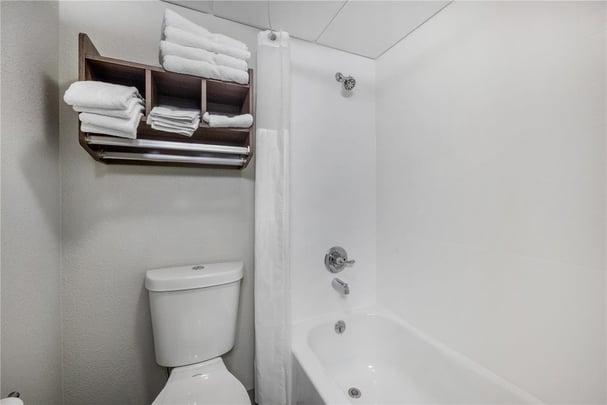 Double Queen Guest Room