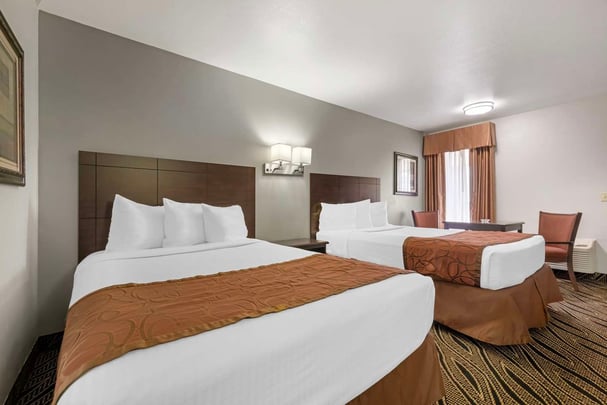 Double Beds - Smoking