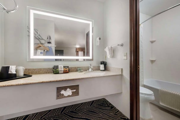 Double Beds - NS - Guest Bath