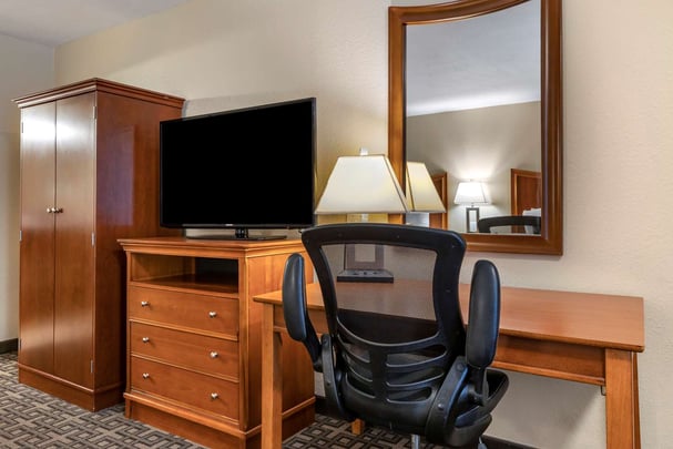 Two Queen/Doubles Courtyards Room