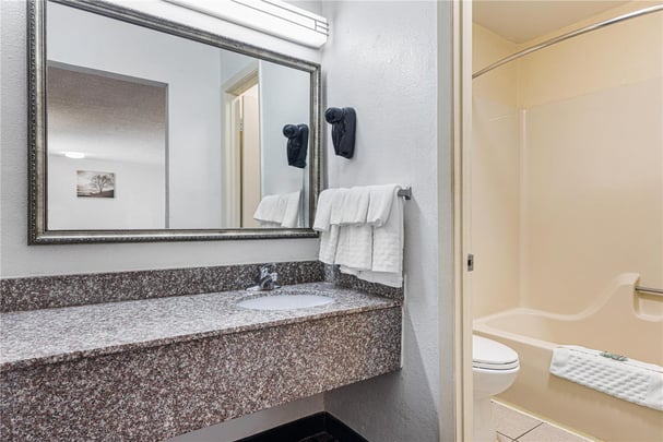 Triple Double Beds - Guest Bath