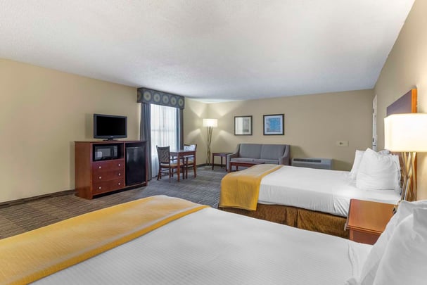 Oversized Two Queen Room