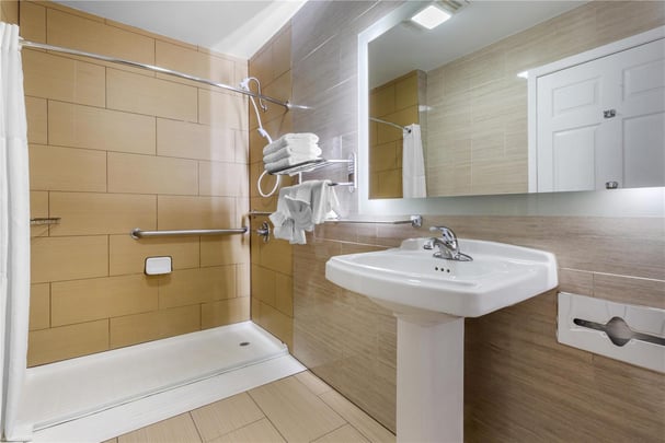 ADA Double Queen - Guest Bath