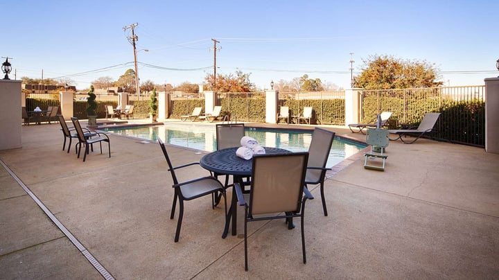 Outdoor Swimming Pool