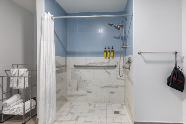 ADA Double Queen - Guest Bath
