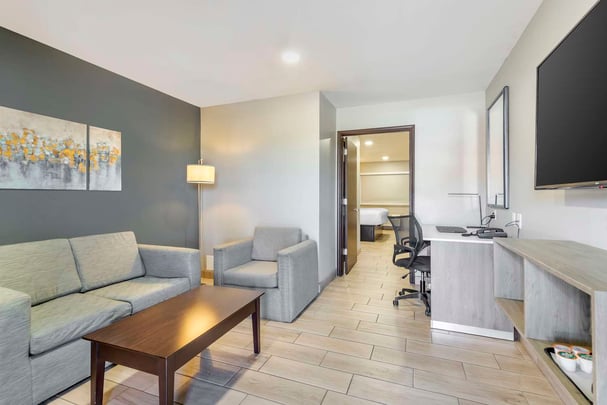 One Bedroom King Suite