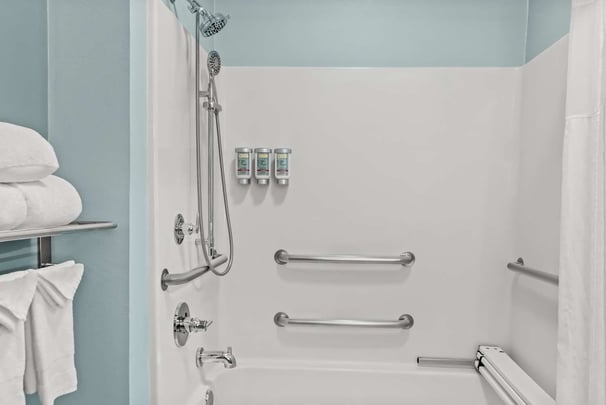 ADA Double Queen - Guest Bath