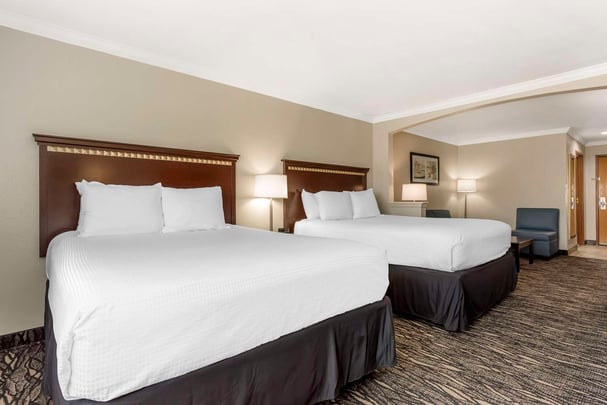 Oversized Two Queen Room