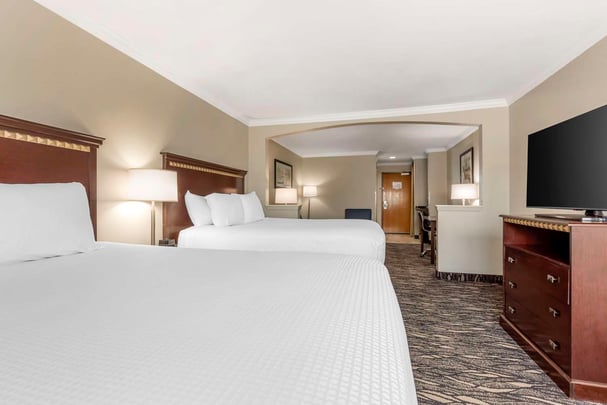 Oversized Two Queen Room