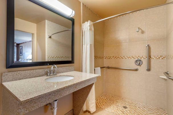 ADA Two Queens - Roll-In Shower