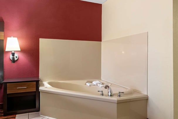 King Whirlpool Guest Room