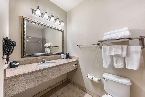 Two Queen Room Bathroom