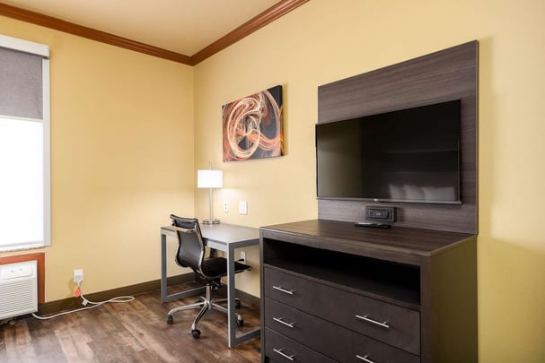 BW Plus Portland K Full Suite Kitchenette