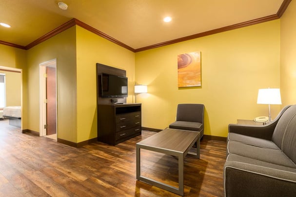 BW Plus Portland Guest Suite ADA Kitchenette