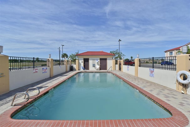 Outdoor Swimming Pool