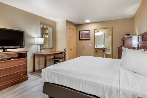 Accessible King Guest Room